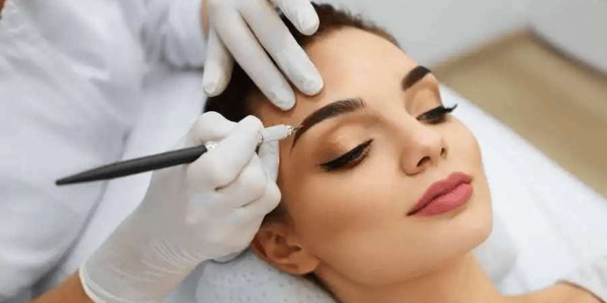 How to Choose the Best Beauty Salon Home Service Dubai: 5 Easy Steps