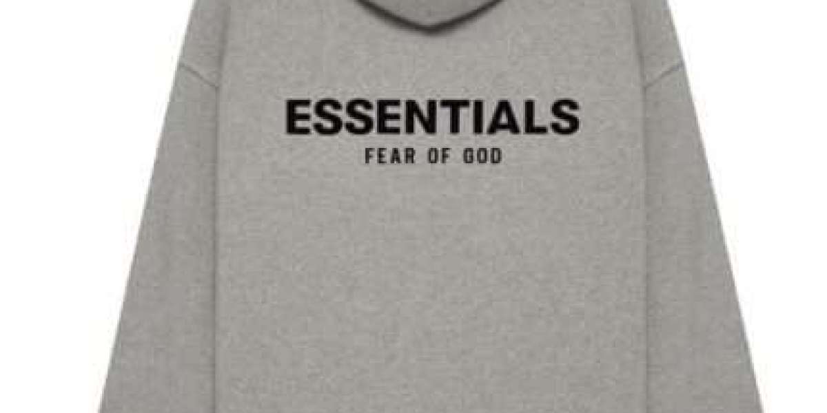 Essential Hoodie – Classic Comfort for Everyday Wear