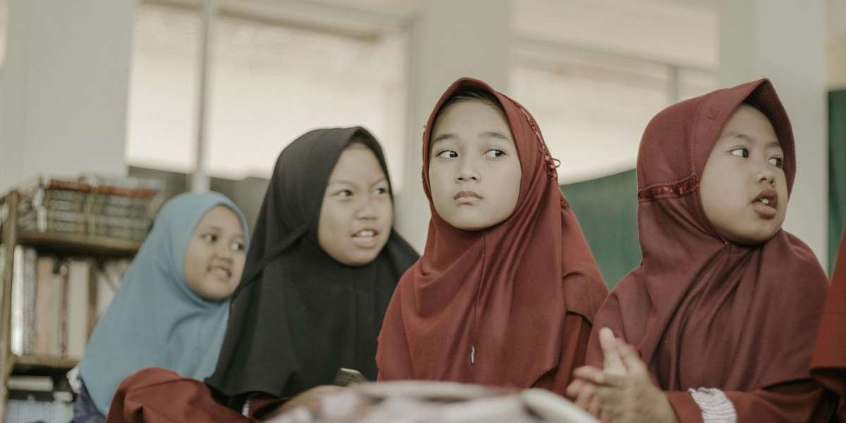 Islamic Educational Trust – Shaping Future Generations with Knowledge and Faith