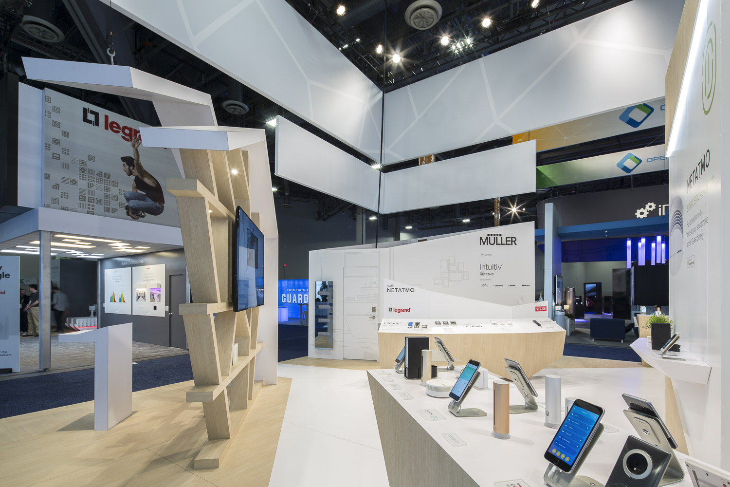 Custom Trade Show Booth Design in Las Vegas, US & France