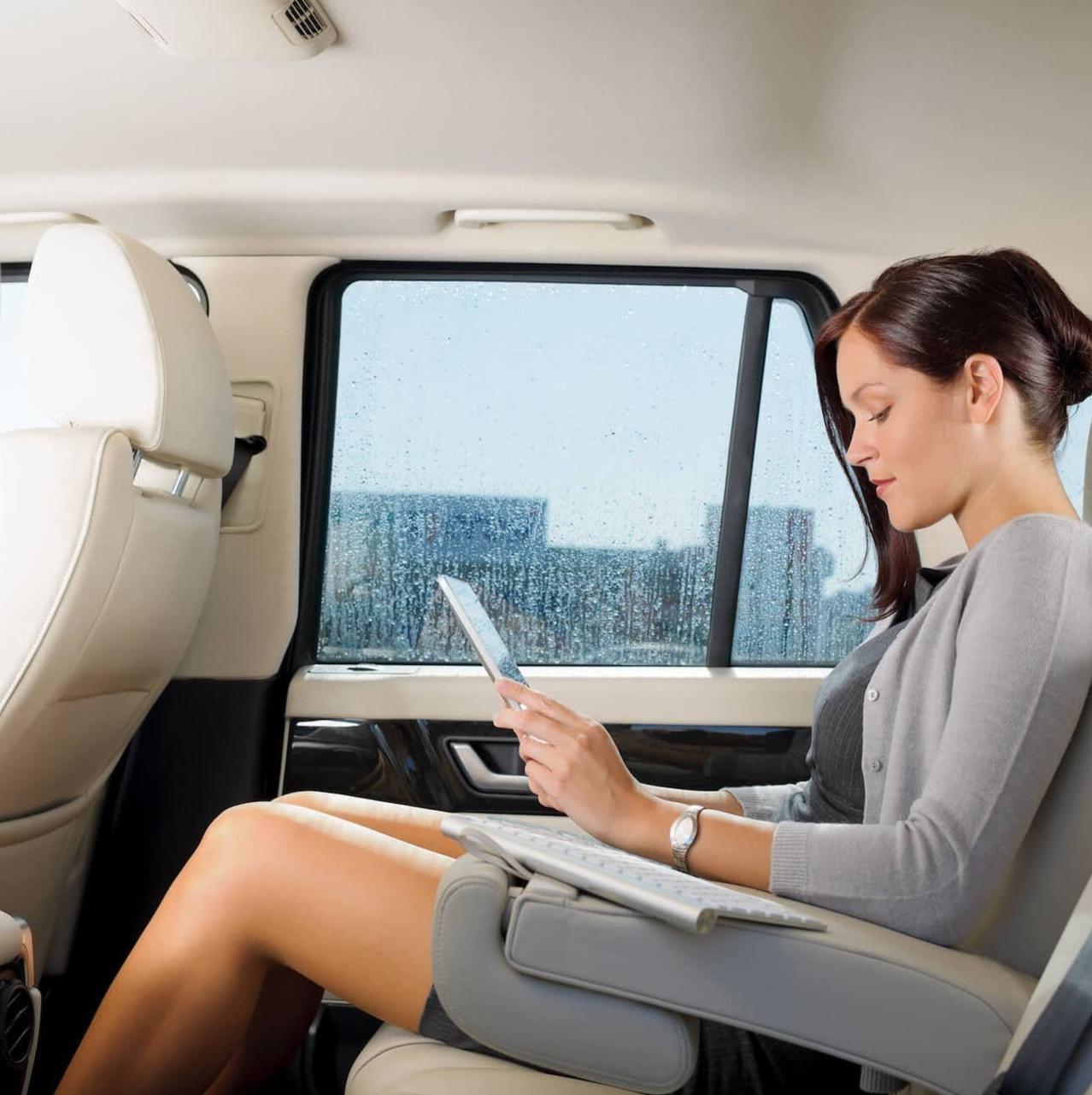 Download Smooth Rides, Seamless Arrivals: Dallas Airport Shuttle Service by Rumaanlimo Chauffeur Services by Rumaanlimo Chaoffeur Services | Listen MP3 & WAV for FREE on audio.com