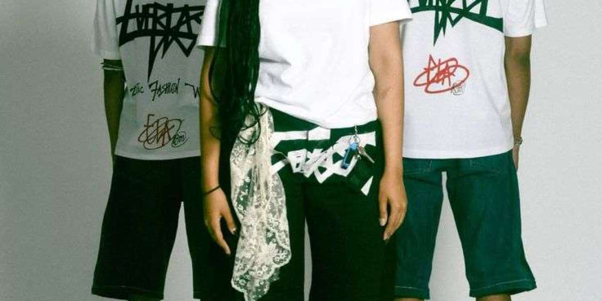 How Stussy Sweaters Influence Current Fashion Trends