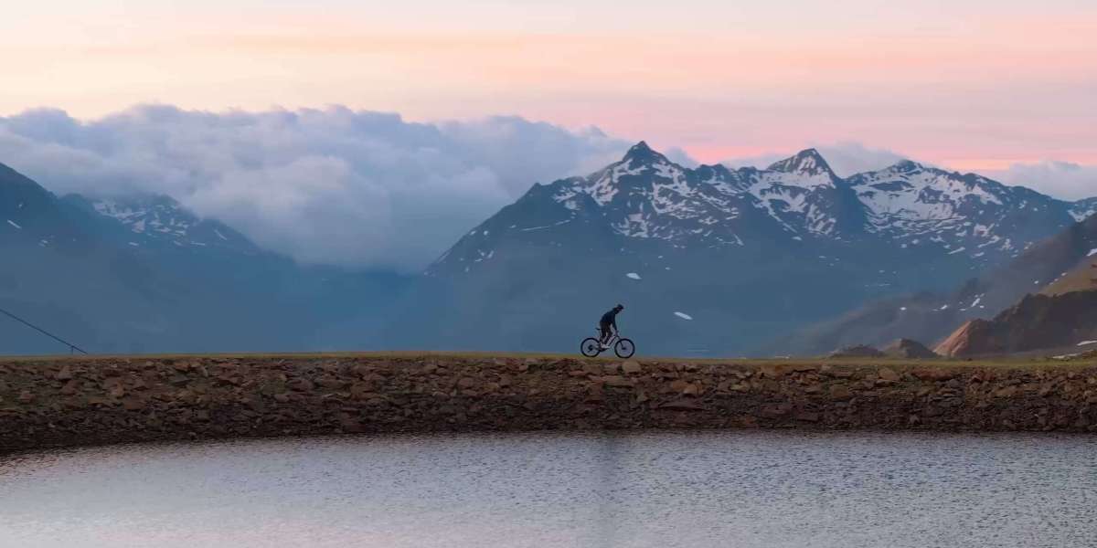Scoprire l’autonomia reale di una eMTB da 750Wh: la libertà di pedalare senza limiti