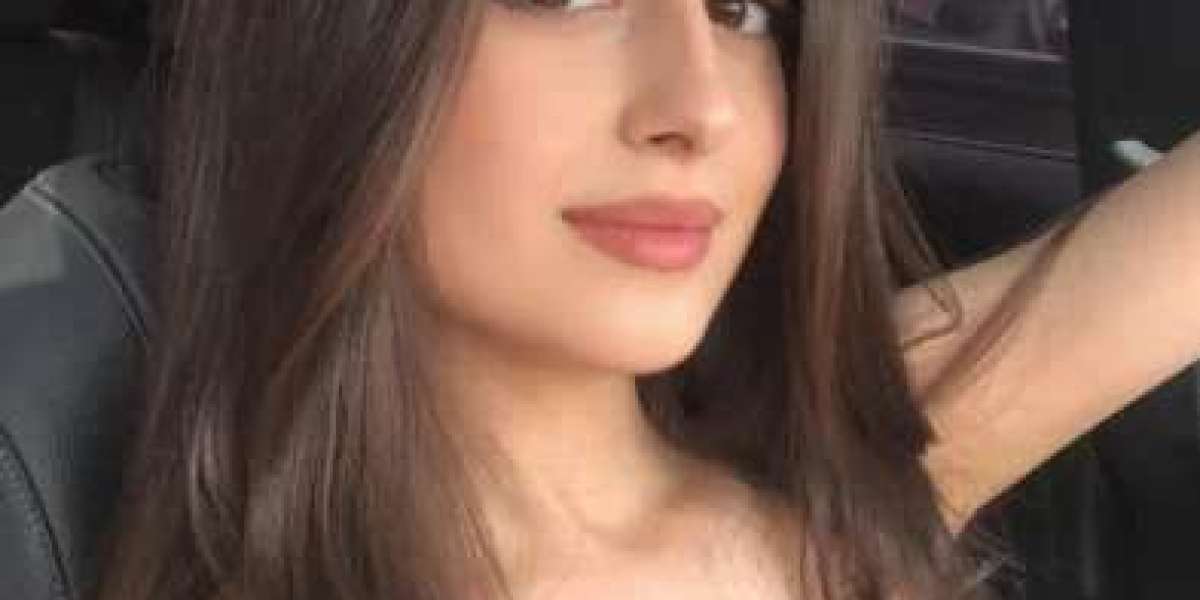 Blonde Bombshell Call Girl in Udaipur Genuine