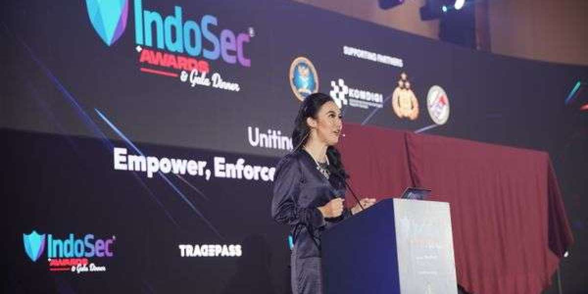 How Can Top Cybersecurity Expos Help Businesses Identify Emerging Threats?