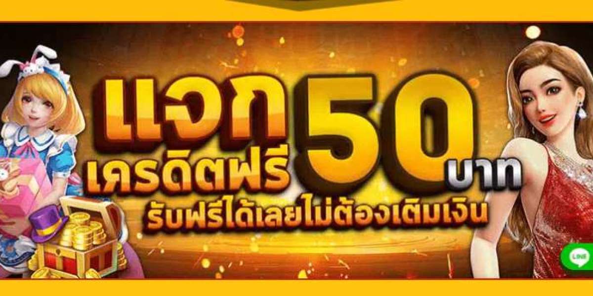 Luxury Outdoor Dining Chairs to Elevate Your Backyard