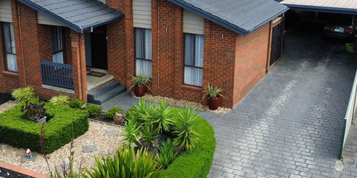 Commercial Solar Installation: What Every Business Owner Needs to Know