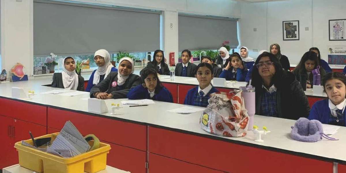 Manchester Islamic Grammar School: Excellence in Faith, Character, and Academic Achievement