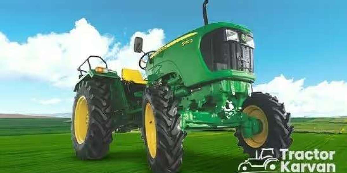 Explore the John Deere 5050D 4WD Tractor for Farming and Hauling