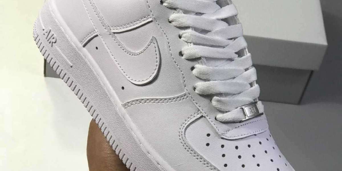 รวม Nike Air Force 1 และ adidas Yeezy รุ่นฮิต
