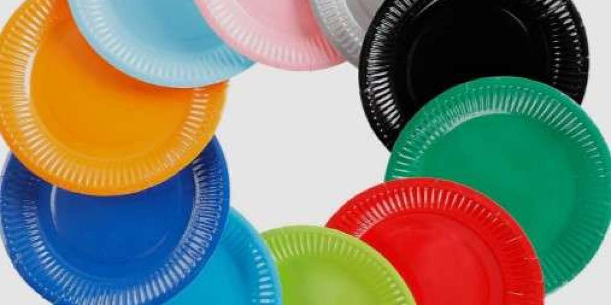 Compostable vs. Traditional Disposable Paper Plates: Key Differences