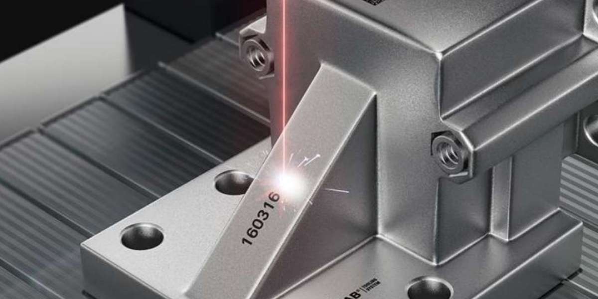 Graveur Laser Métal : La Solution Précise et Innovante pour Vos Projets Industriels et Artistiques