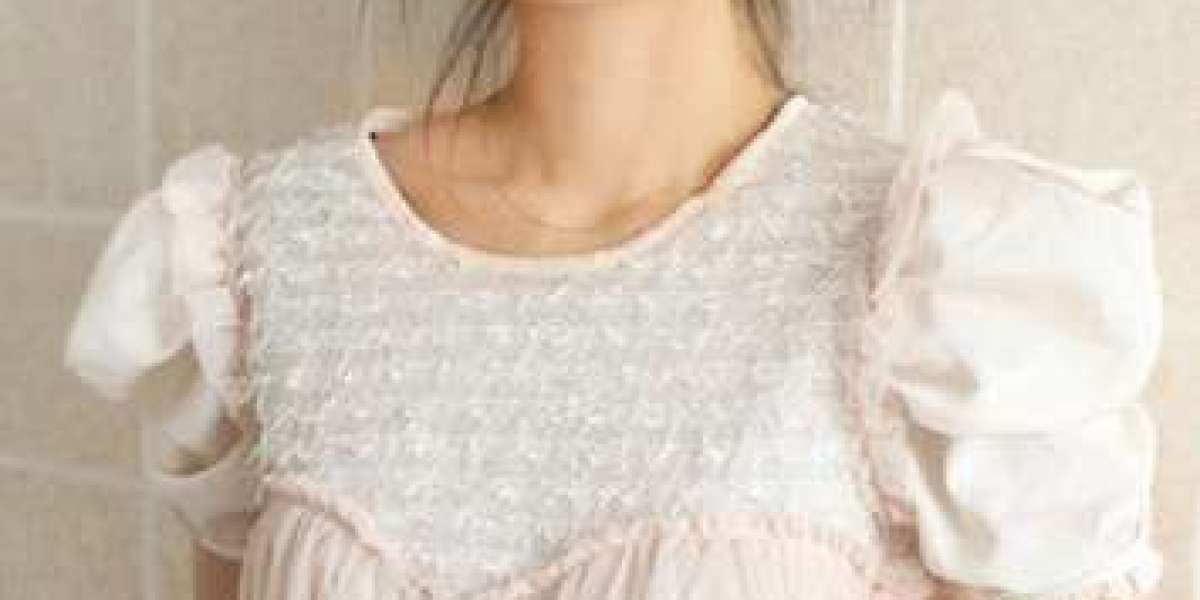 Everything You Need to Know About Plastic Road Barricades