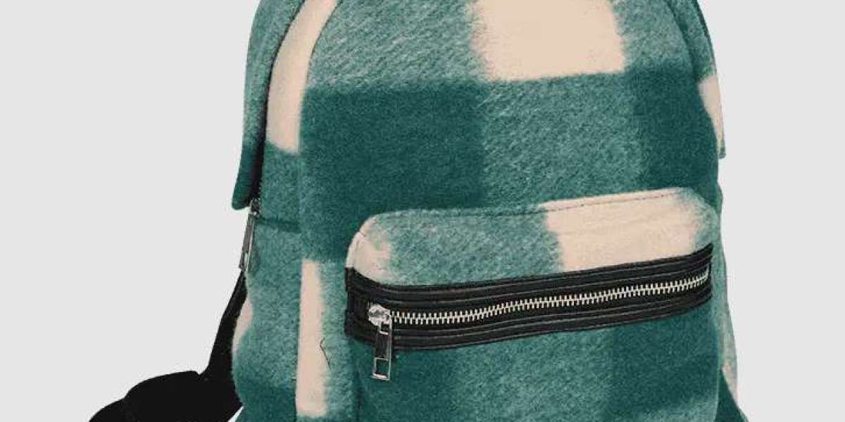 Custom Backpacks Work Harder Than Generic Alternatives