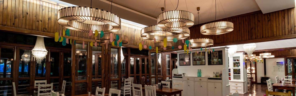 Foresta Cafe Cover Image